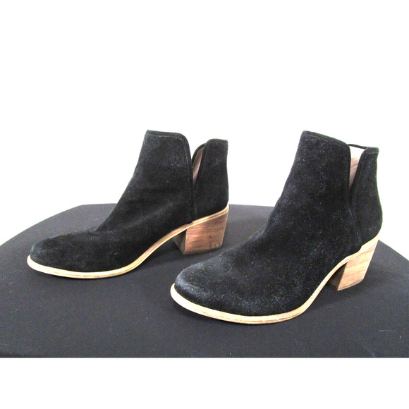 EUC! BP Black Suede Slip On Perforated Back Medium Heel Ankle Booties Women 9 M - Picture 1 of 9